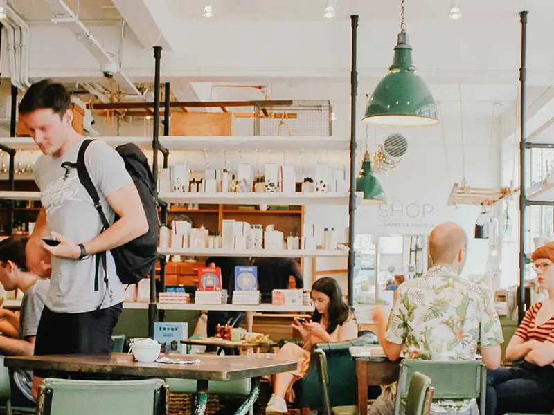 Toast Go 2 Cases vs. No Protection: A Cost-Benefit Analysis for Restaurant Owners